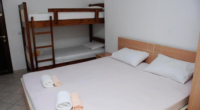 Sea View Apartments Saranda Екстериор снимка